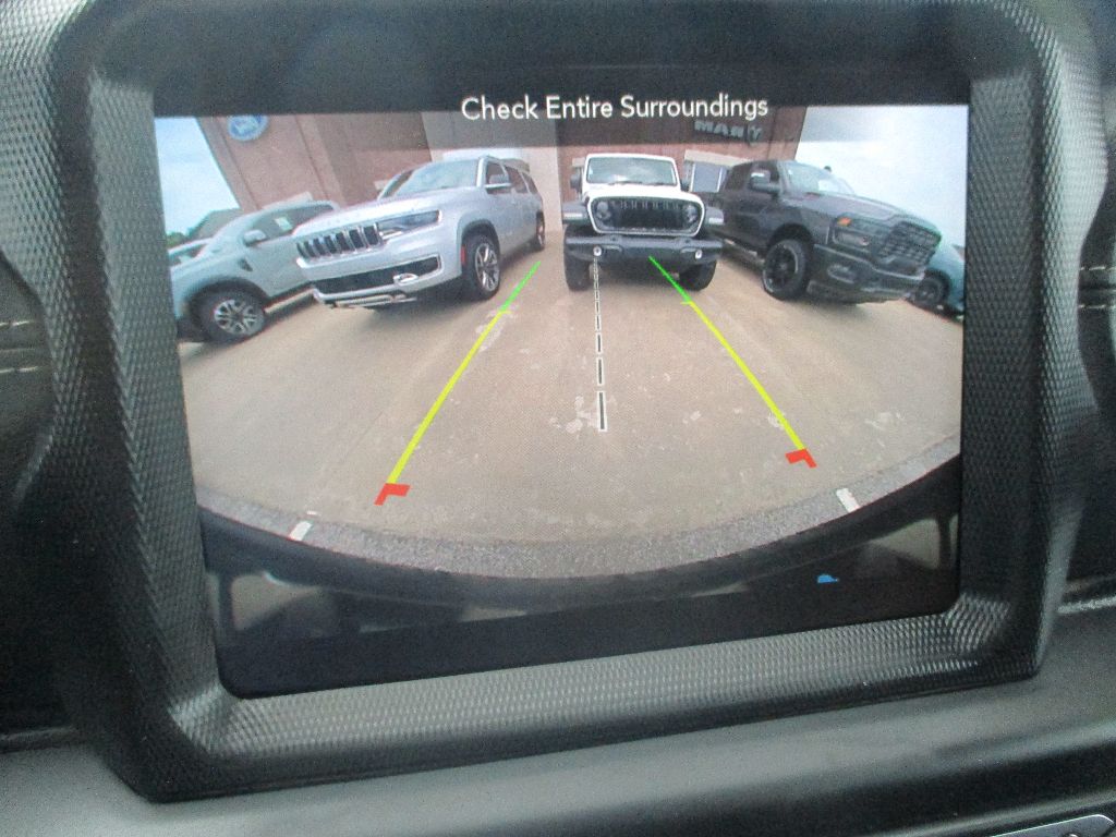 2023 Jeep Wrangler 4xe Sahara photo 7