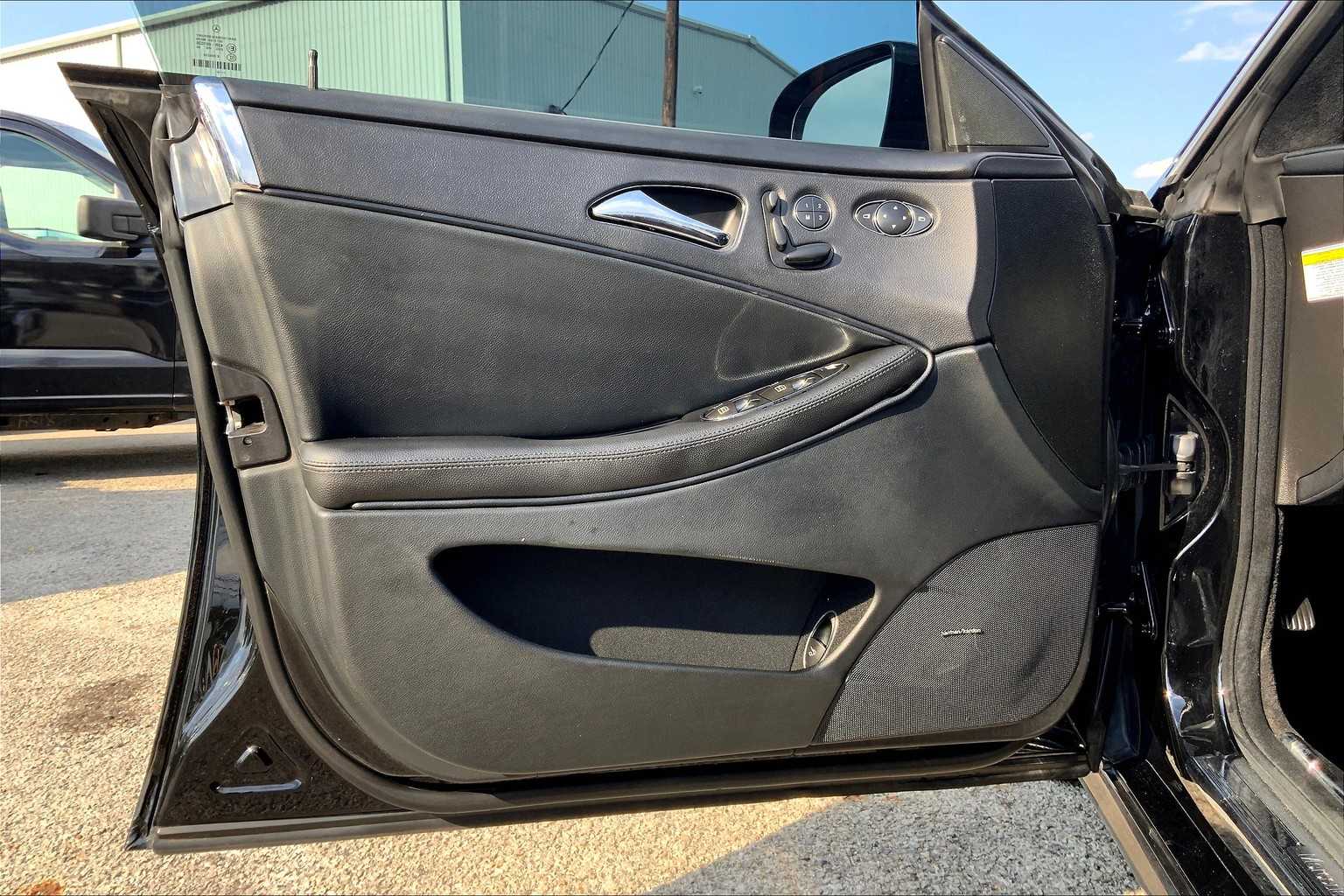 2011 Mercedes Benz CLS 550 photo 19