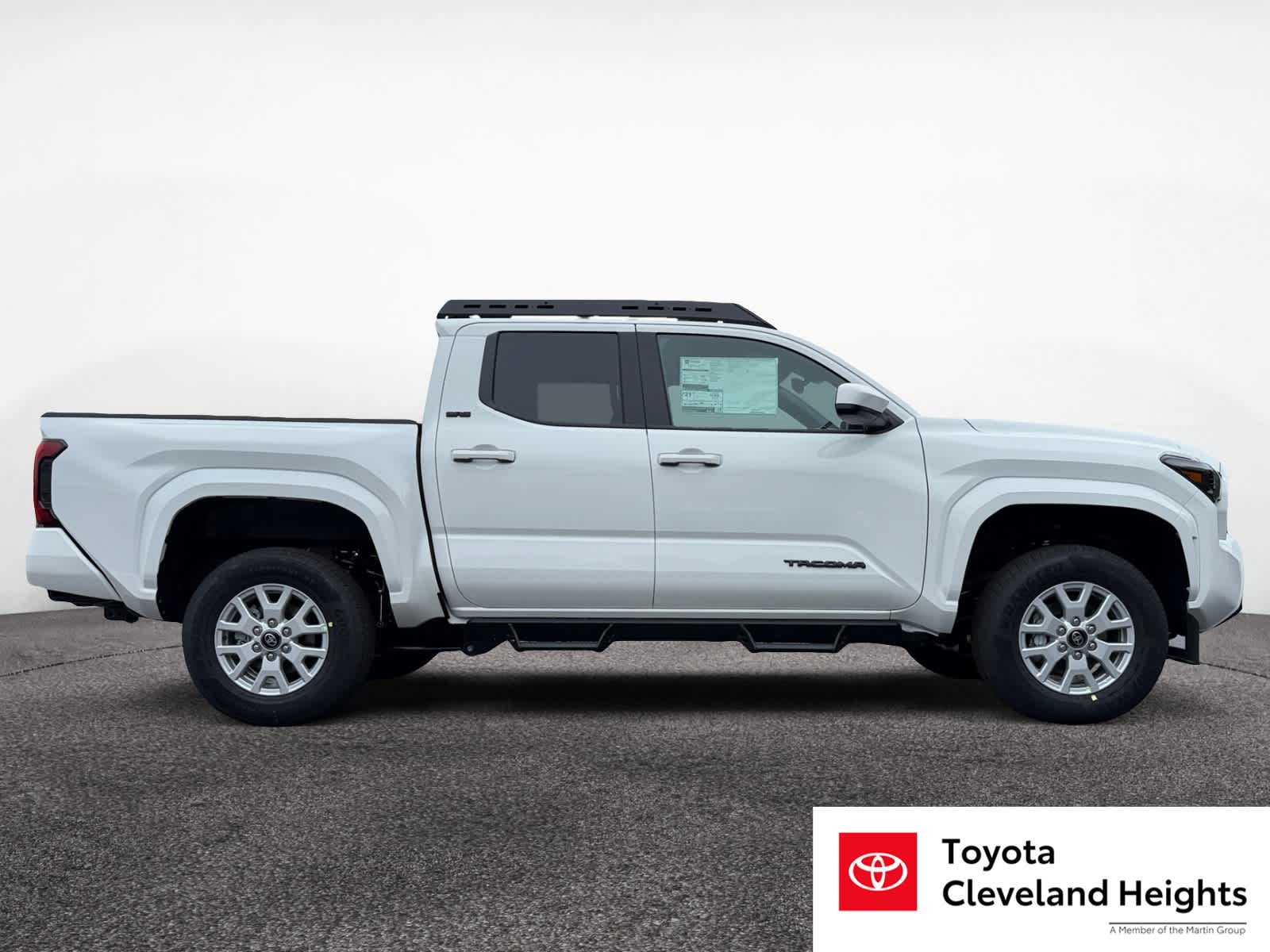 2025 Toyota Tacoma SR5 4x4 Double Cab photo 6