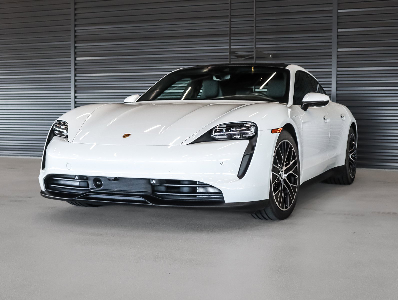 Certified 2022 Porsche Taycan Base with VIN WP0AA2Y10NSA13338 for sale in Ontario, CA