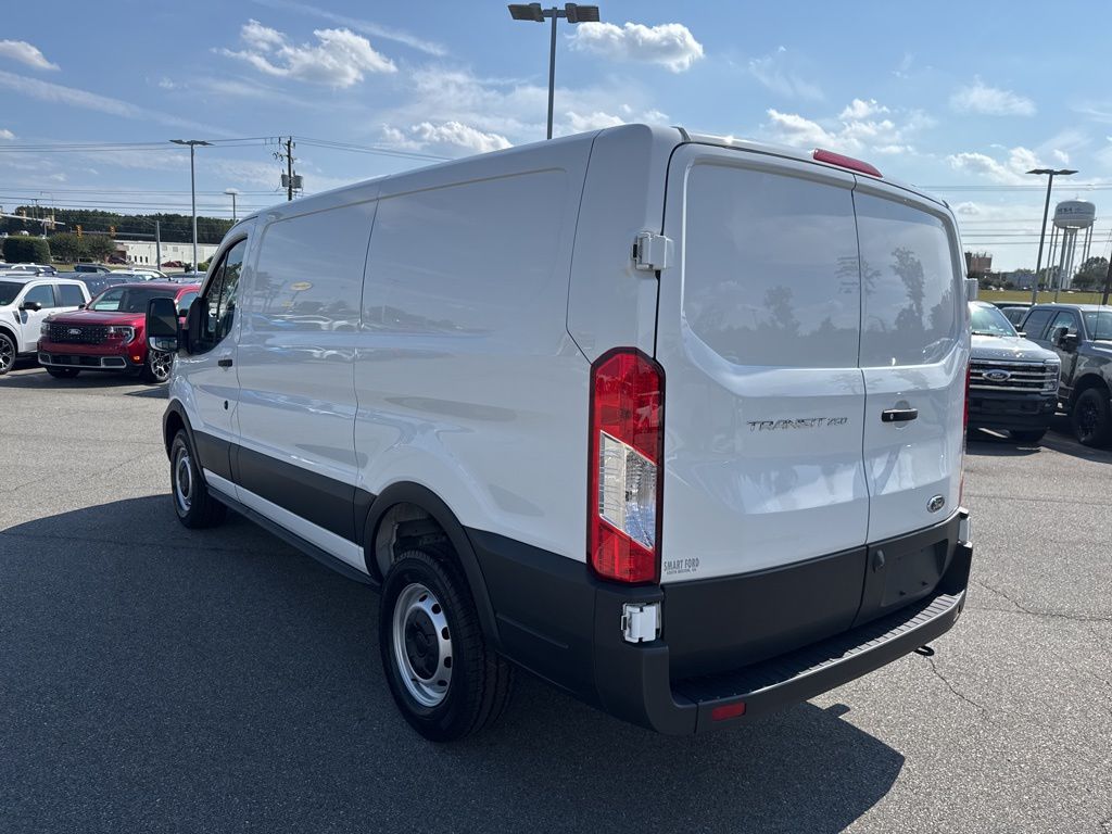 2024 Ford Transit photo 4