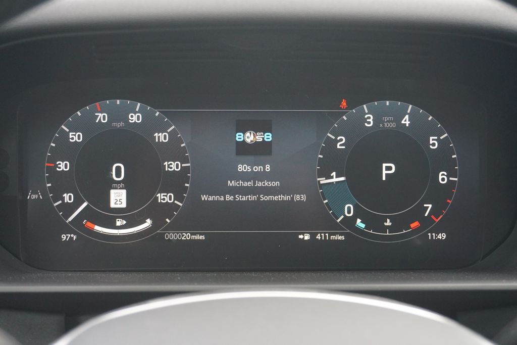 2025 Land Rover Discovery S photo 11