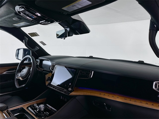 2024 Jeep Wagoneer L Series III photo 30