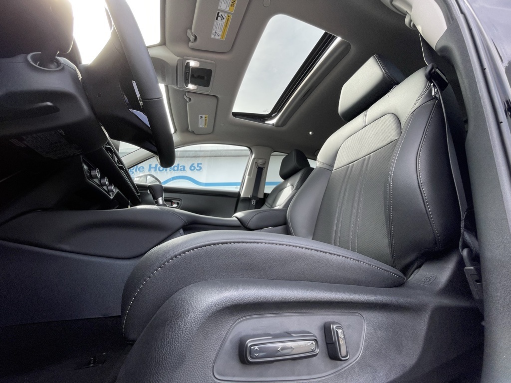 2025 Honda HR-V EX-L photo 7