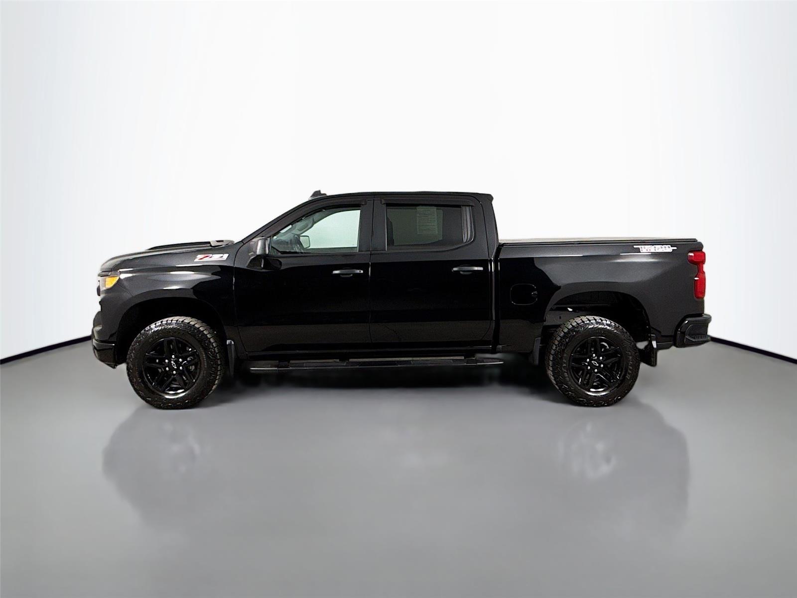 2024 Chevrolet Silverado 1500 Custom Trail Boss photo 3