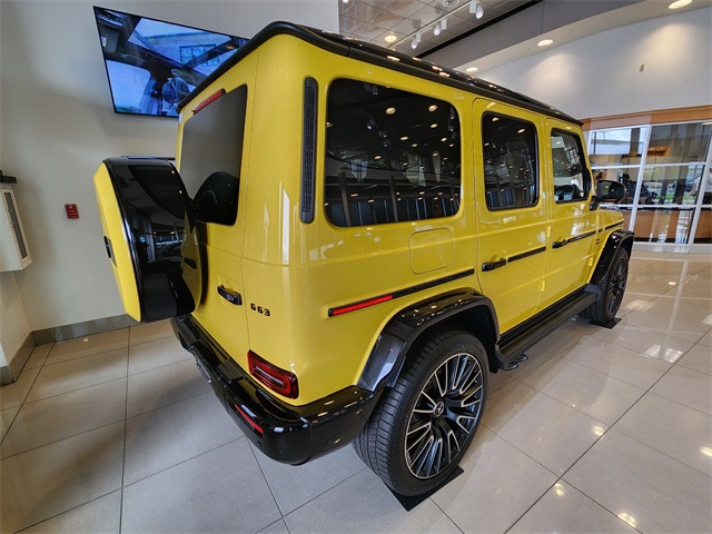 2025 Mercedes Benz G AMG 63 photo 4