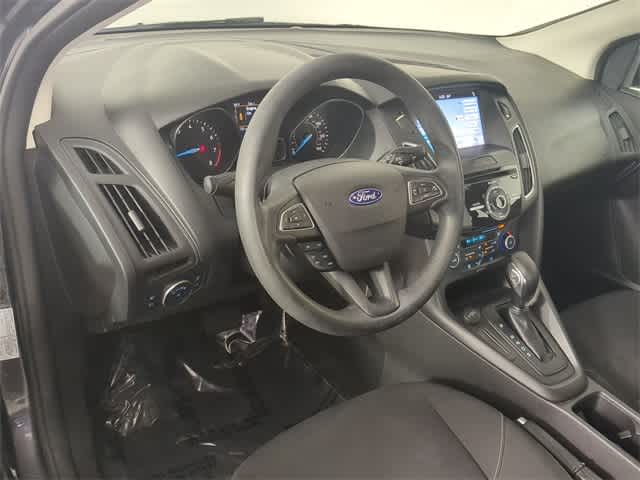 2018 Ford Focus SEL photo 2