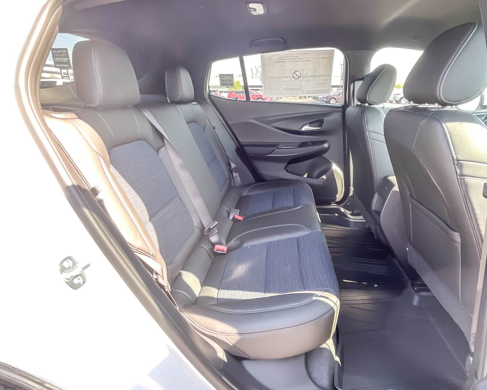 2025 Buick Envista Preferred photo 16