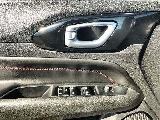 2024 Jeep Compass Trailhawk photo 3