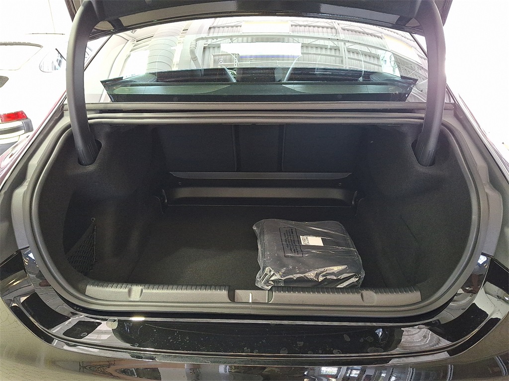 2025 Mercedes Benz EQE Sedan 350 4MATIC photo 25