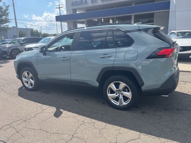 2021 Toyota RAV4 Hybrid XLE Premium photo 5
