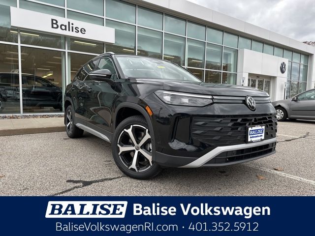 2026 Volkswagen Tiguan SE's photo
