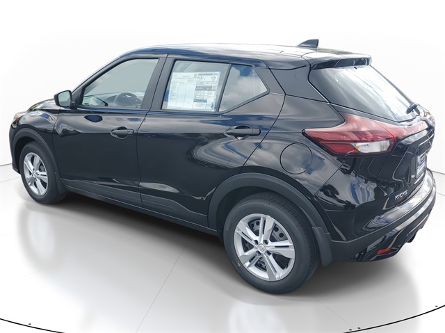 2025 Nissan Kicks Play S photo 3