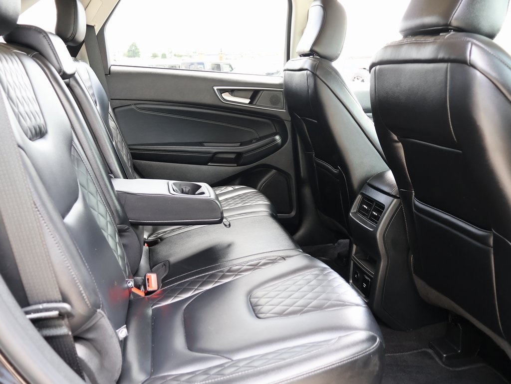 2023 Ford Edge Titanium photo 10
