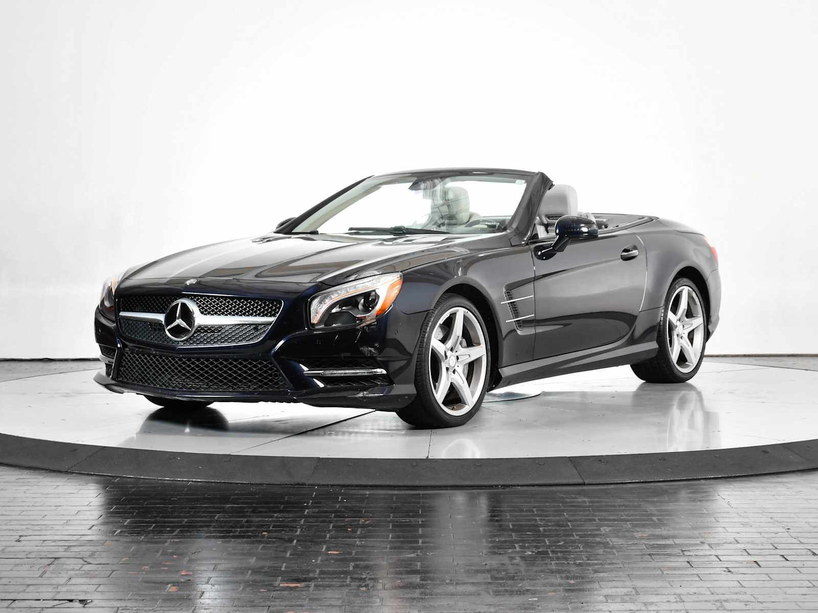 2013 Mercedes-Benz SL-Class SL550's photo