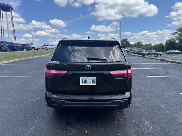 2023 Toyota Sequoia SR5 photo 2