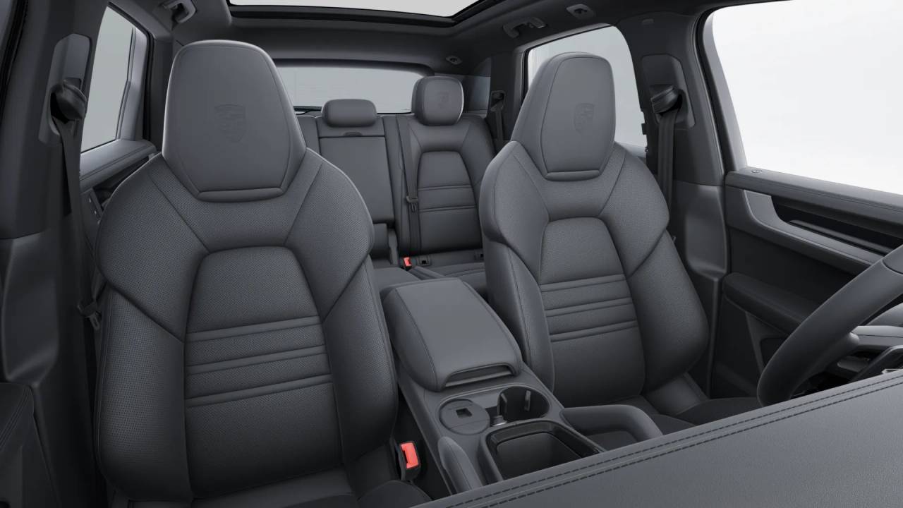 2026 Porsche Cayenne S E-Hybrid photo 10