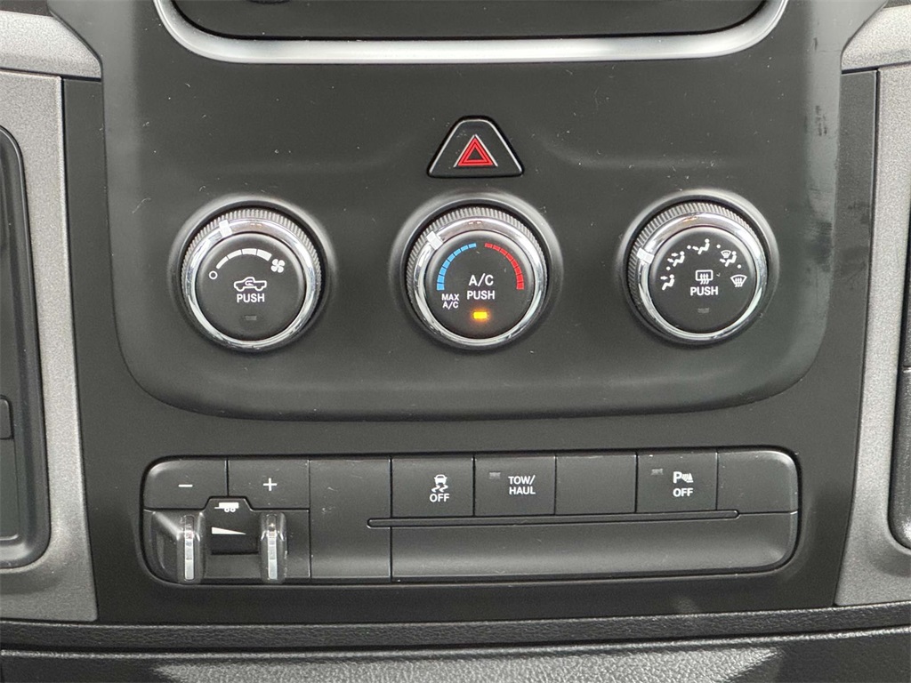 2015 Ram 2500 Tradesman photo 21