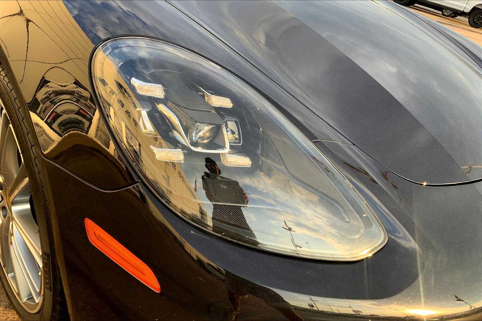 2020 Porsche Panamera 4 E-Hybrid photo 25