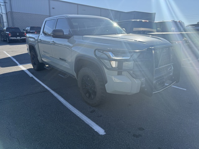 2024 Toyota Tundra SR5's photo
