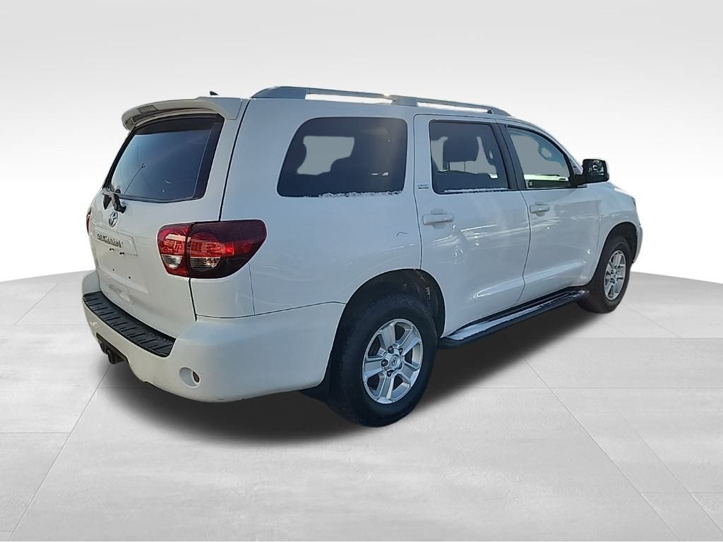 2018 Toyota Sequoia SR5 TRD Sport photo 4