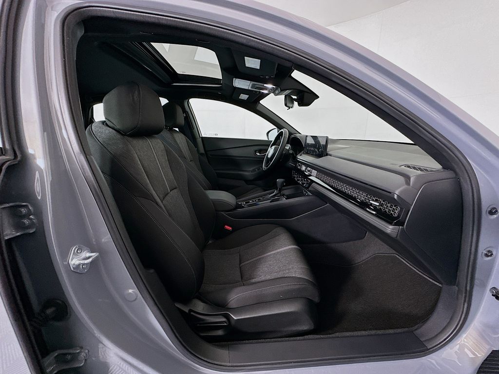 2025 Honda Accord Hybrid Sport photo 28