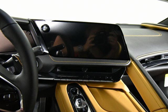 2026 Chevrolet Corvette Stingray 2LT photo 3