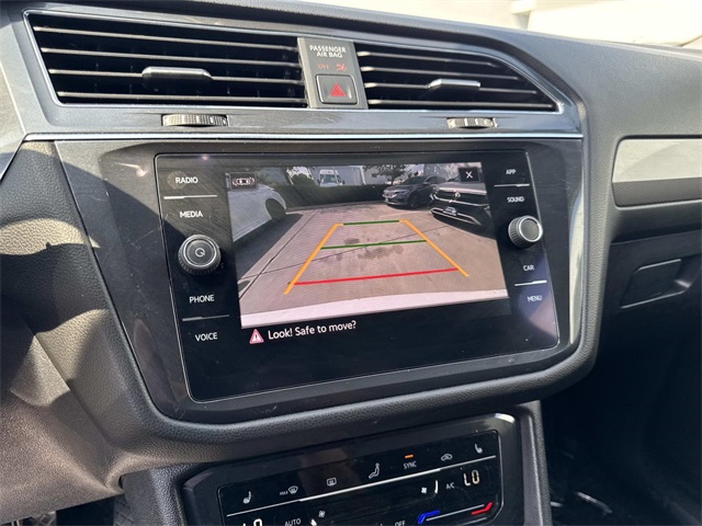 2022 Volkswagen Tiguan SE photo 24