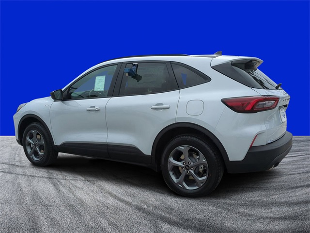 2025 Ford Escape ST-Line photo 5
