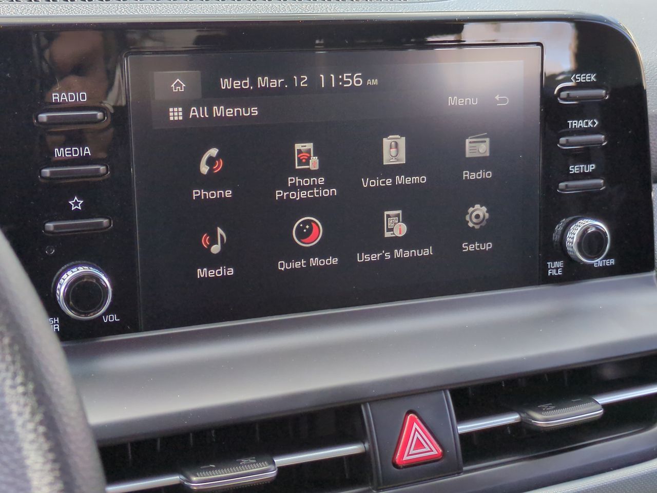 2025 Kia Seltos LX photo 13