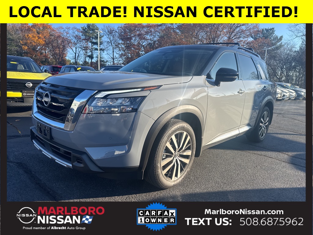 2025 Nissan Pathfinder Platinum photo 3