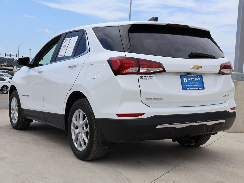 2023 Chevrolet Equinox LT photo 3