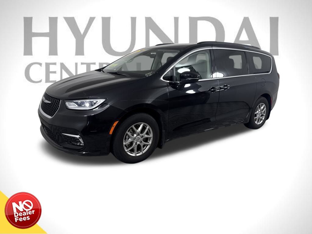 2021 Chrysler Pacifica Touring photo 4