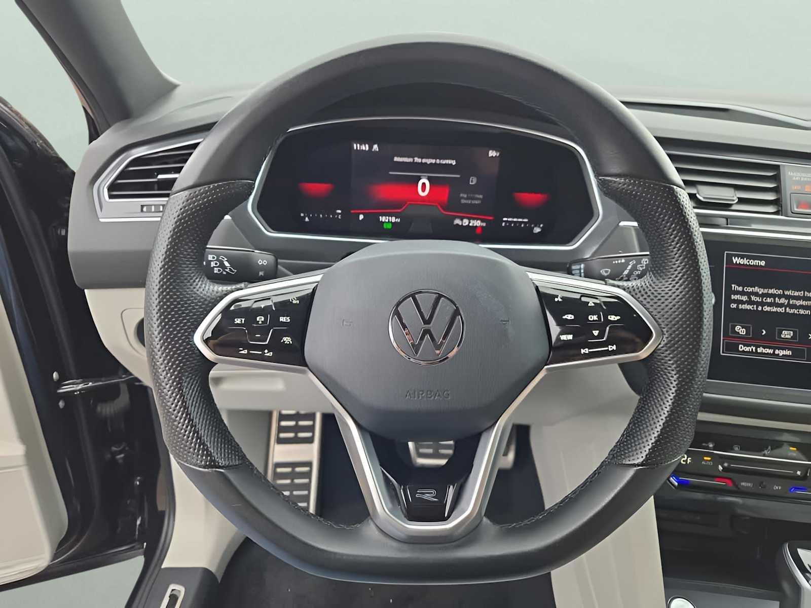 2023 Volkswagen Tiguan SE R-Line Black photo 15