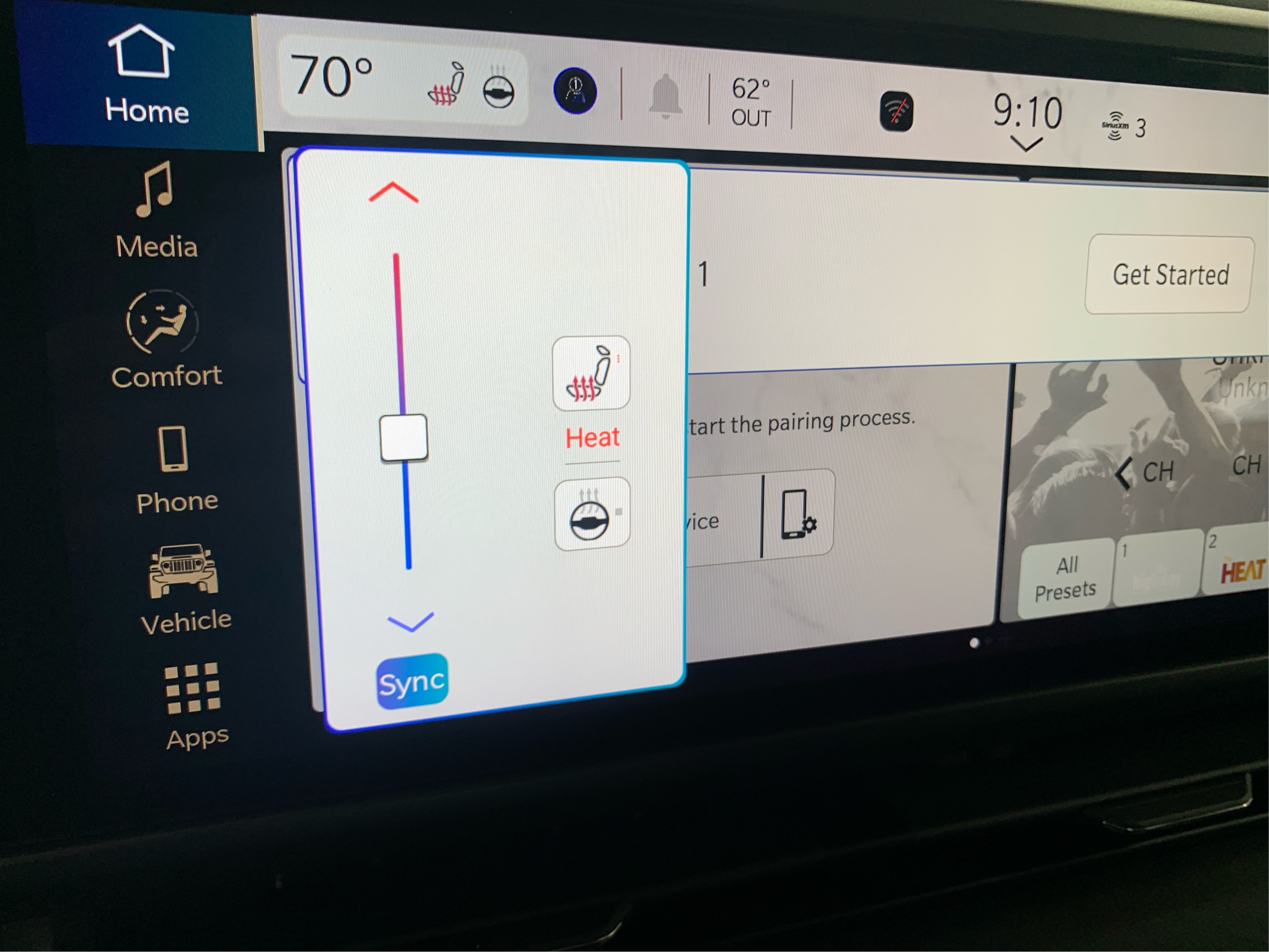 2025 Jeep Wrangler Sahara photo 11
