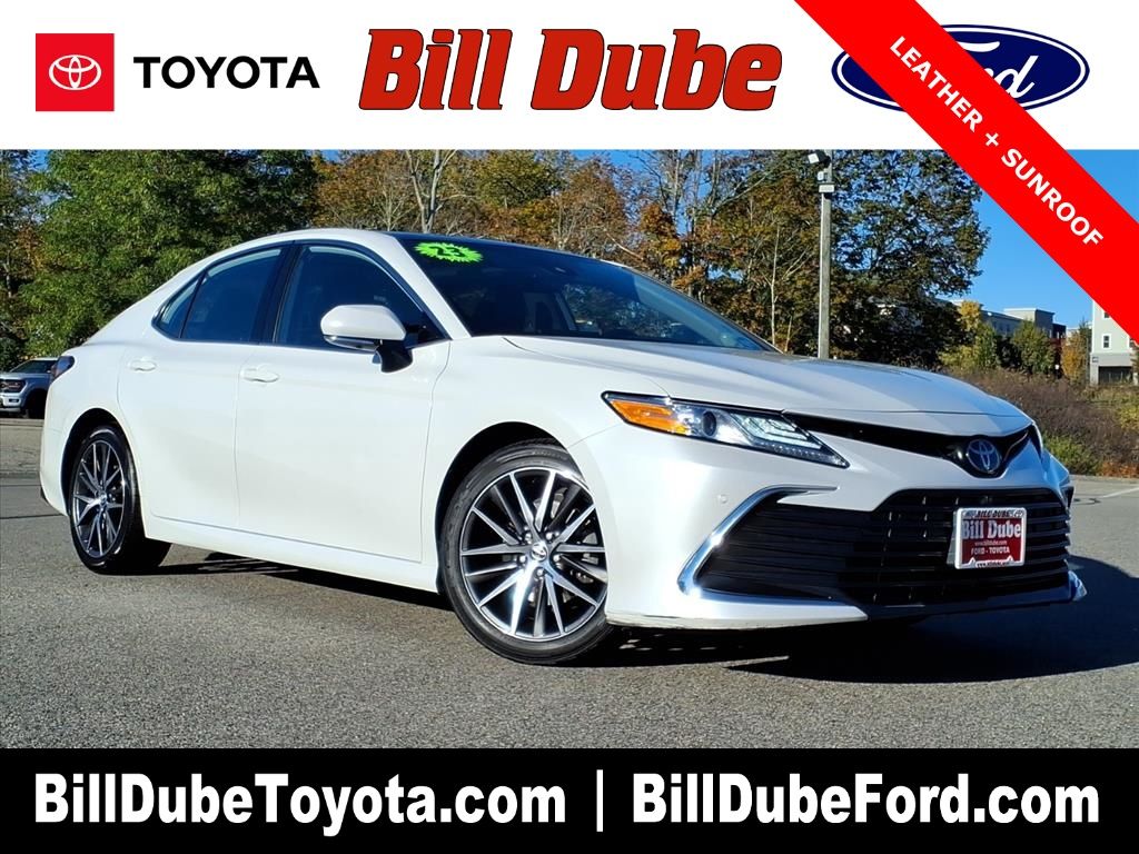 2023 Toyota Camry XLE's photo