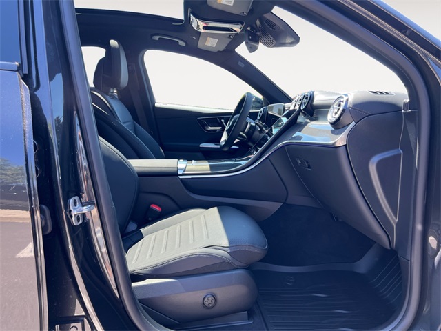 2025 Mercedes Benz GLC 300 4MATIC photo 15