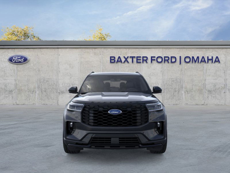 2025 Ford Explorer ST-Line photo 16