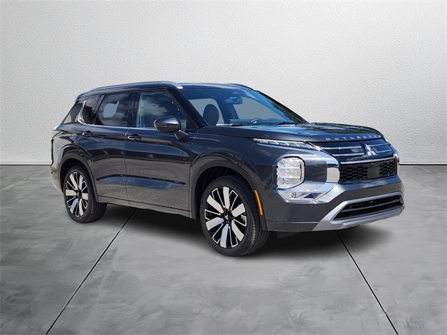 2025 Mitsubishi Outlander SEL's photo