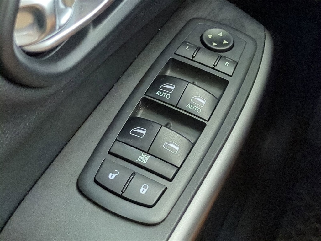 2019 Jeep Cherokee Latitude photo 21