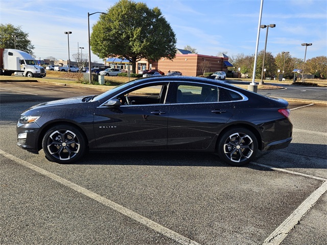 2022 Chevrolet Malibu 1LT photo 4