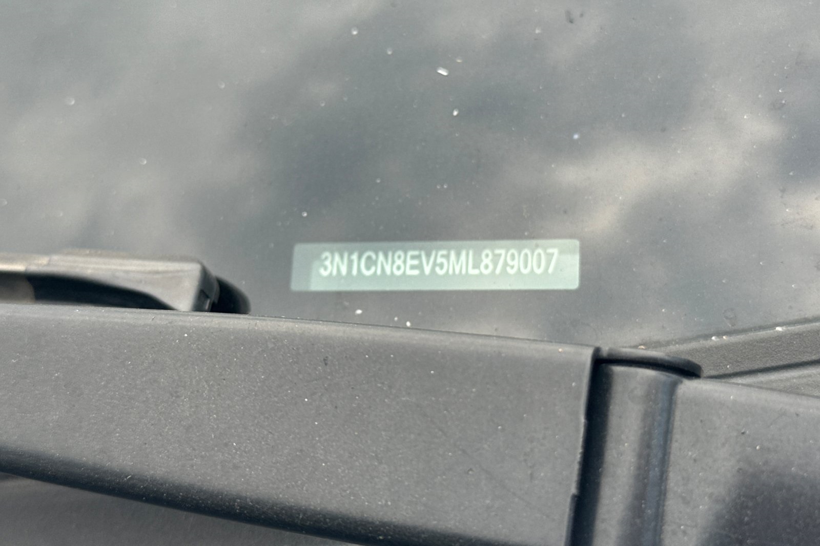 2021 Nissan Versa 1.6 SV photo 2