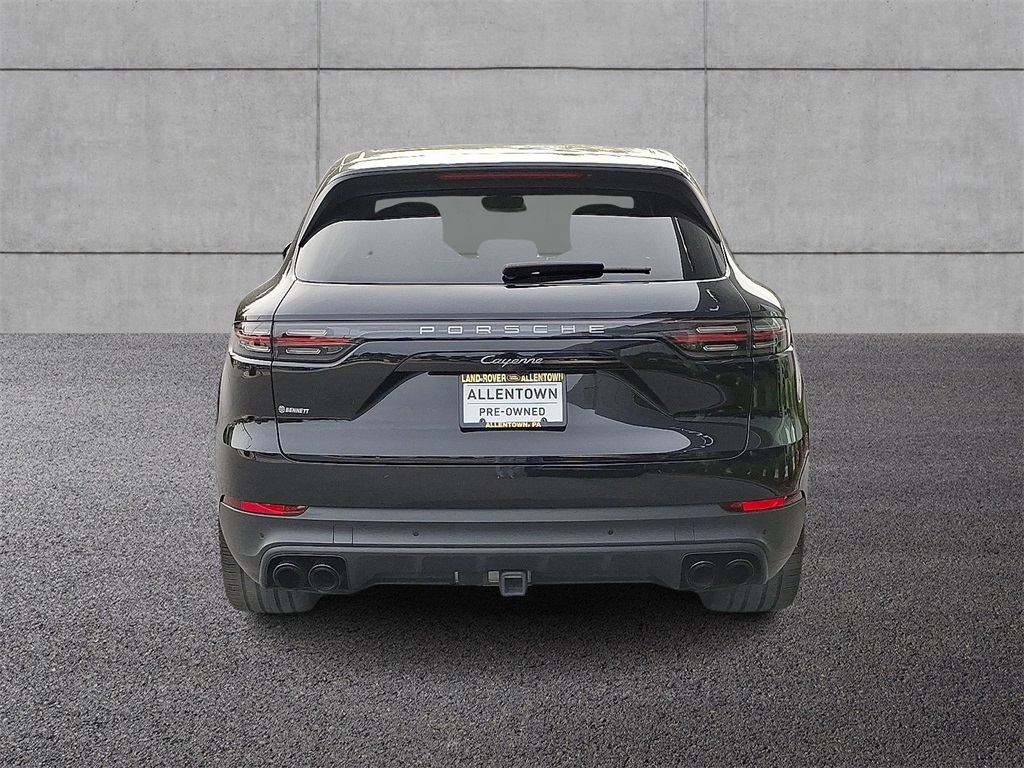 2023 Porsche Cayenne Platinum Edition photo 5