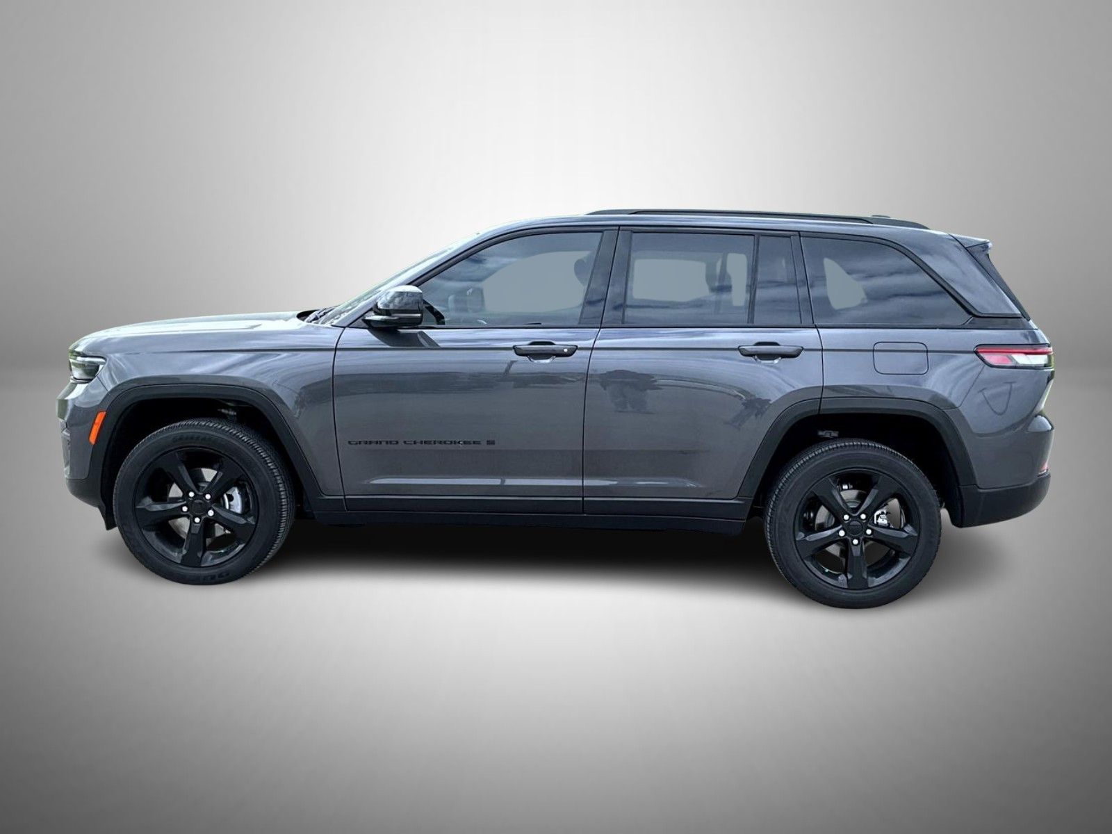 2024 Jeep Grand Cherokee Altitude photo 4