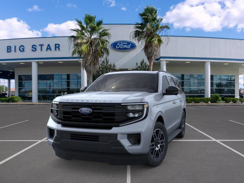 2025 Ford Expedition photo 2