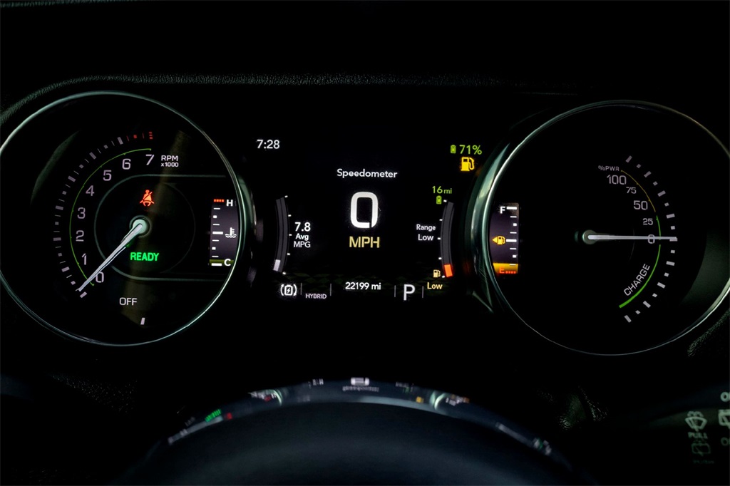 2022 Jeep Wrangler Unlimited Sahara 4xe photo 22