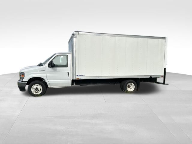 2024 Ford E-350 photo 3