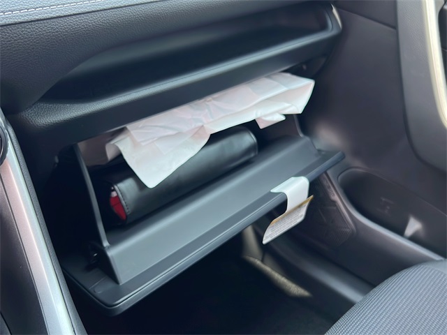 2025 Toyota RAV4 LE photo 23