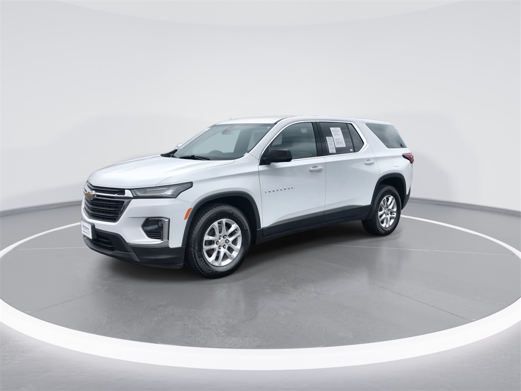 2022 Chevrolet Traverse LS photo 4