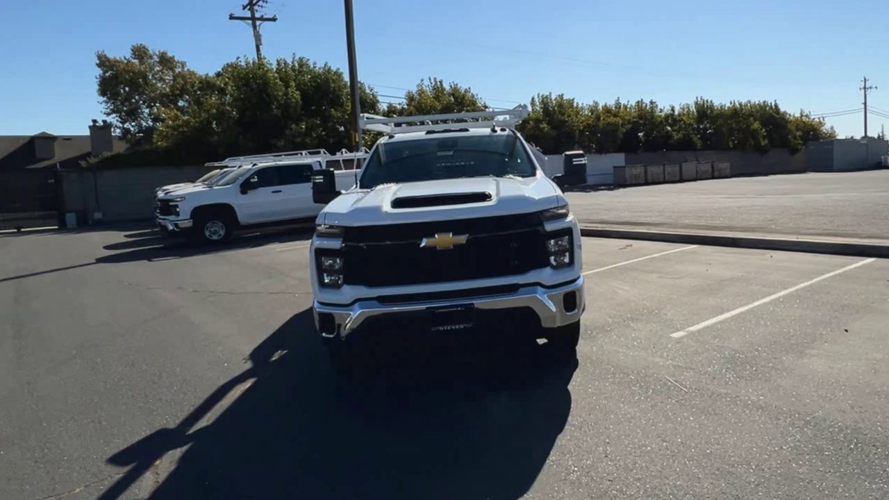 2024 Chevrolet Silverado 3500HD Work Truck photo 35
